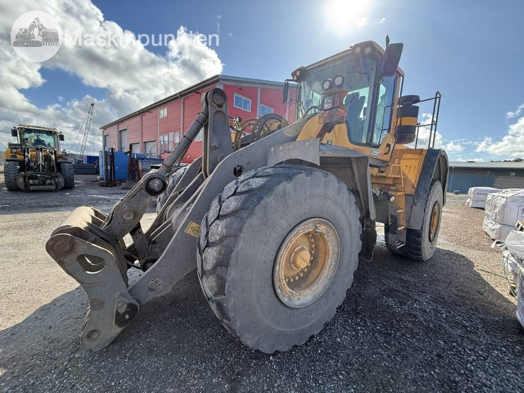 Volvo L 180 F - Ratinis krautuvas: foto 1 Volvo L 180 F - Ratinis krautuvas: foto 1
