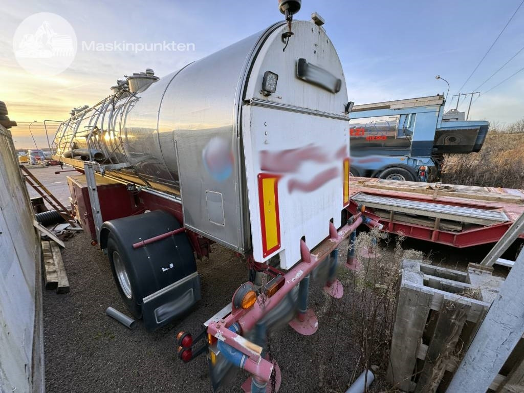 Wedholms DK 345-16 - Puspriekabė cisterna: foto 4 Wedholms DK 345-16 - Puspriekabė cisterna: foto 4