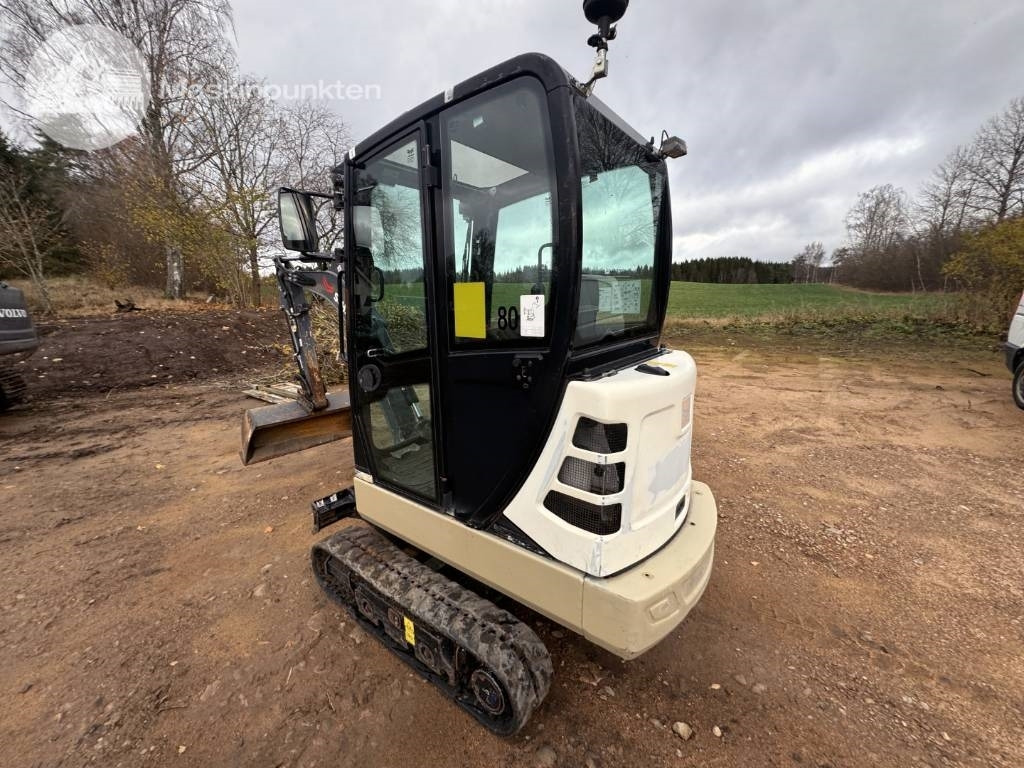 Yanmar TC 22 - Mini ekskavatorius: foto 4 Yanmar TC 22 - Mini ekskavatorius: foto 4