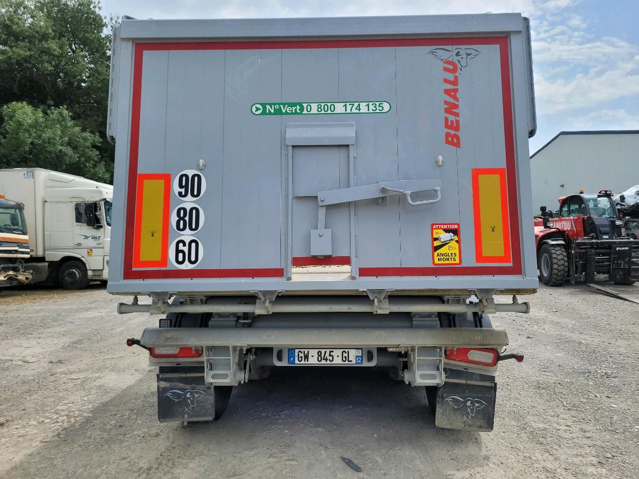BENALU BENNE C39 3 ESSIEUX - Savivartis puspriekabė: foto 4 BENALU BENNE C39 3 ESSIEUX - Savivartis puspriekabė: foto 4