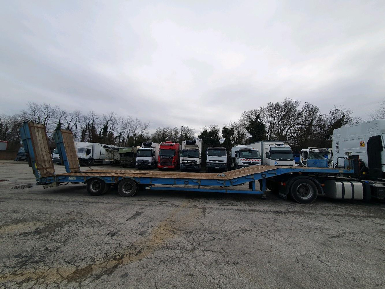 DIVERS PORTE ENGINS ASCA - Žemo profilio platforma puspriekabė: foto 3 DIVERS PORTE ENGINS ASCA - Žemo profilio platforma puspriekabė: foto 3