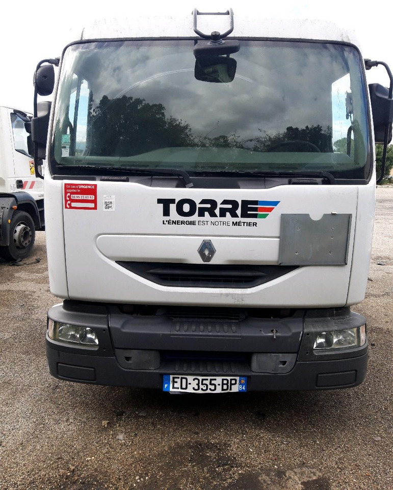 RENAULT MIDLUM CITERNE 7500 - Autocisterna: foto 2 RENAULT MIDLUM CITERNE 7500 - Autocisterna: foto 2