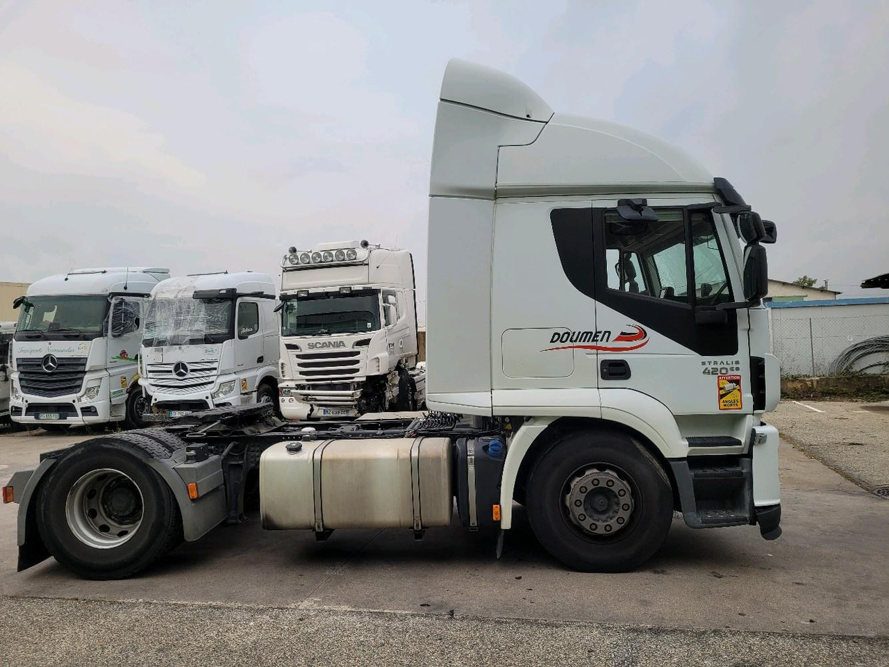 IVECO STRALIS 440S42 4X2 - Vilkikas: foto 3 IVECO STRALIS 440S42 4X2 - Vilkikas: foto 3