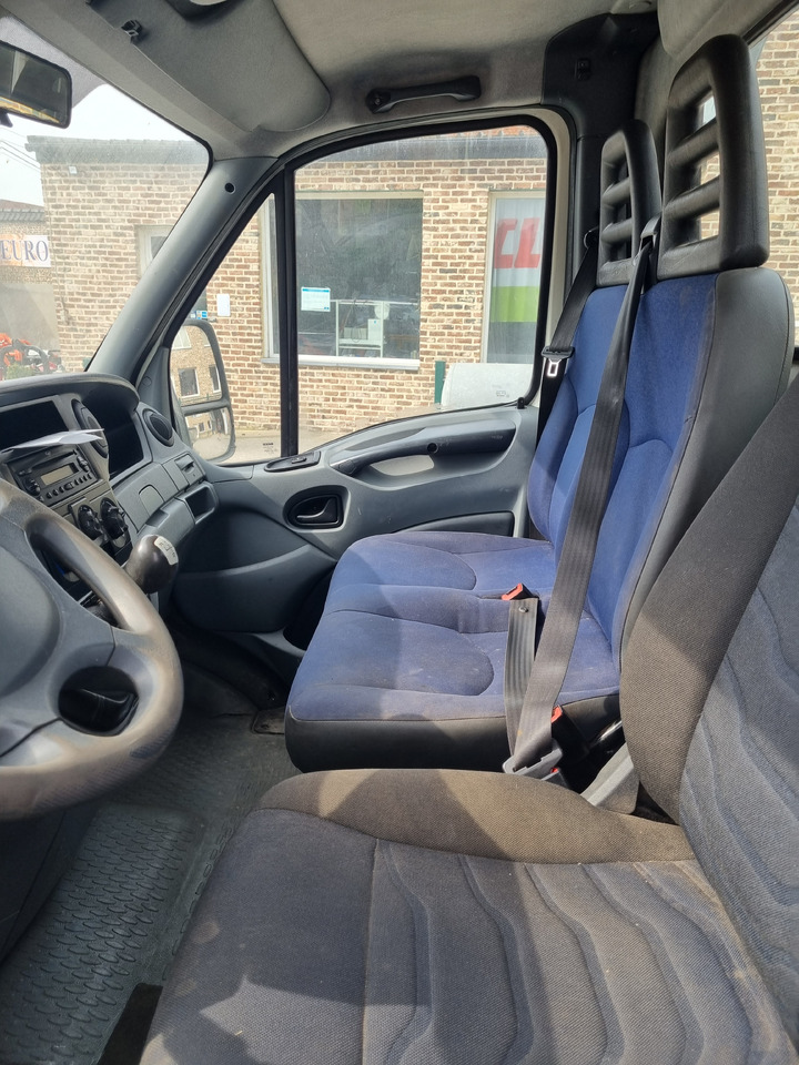 IVECO DAILY 35C18 - Vilkikas: foto 5 IVECO DAILY 35C18 - Vilkikas: foto 5