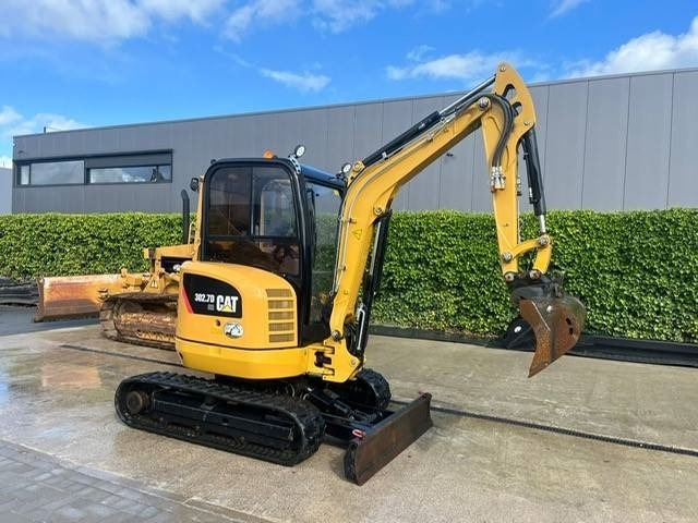 CAT 302.7 D CR - Mini ekskavatorius: foto 2 CAT 302.7 D CR - Mini ekskavatorius: foto 2