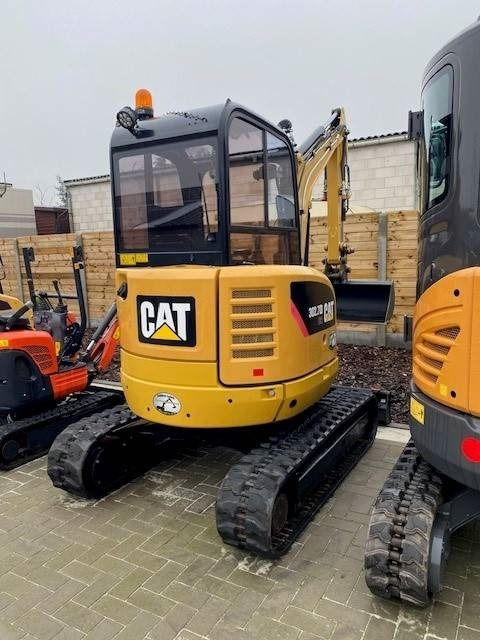 Mini ekskavatorius CAT 302.7 D CR: foto 1