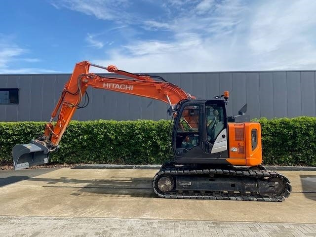 Hitachi ZX 135 US-6 - Vikšrinis ekskavatorius: foto 2 Hitachi ZX 135 US-6 - Vikšrinis ekskavatorius: foto 2