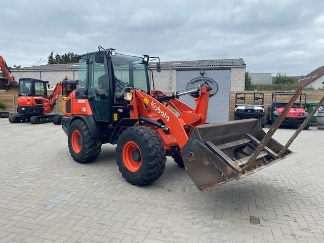 Kubota R 070 - Ratinis krautuvas: foto 5 Kubota R 070 - Ratinis krautuvas: foto 5