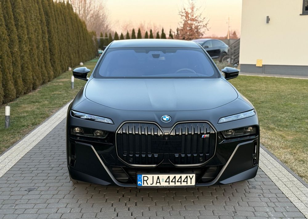 BMW Seria 7 M760e PHEV xDrive sport - Sedanas: foto 3 BMW Seria 7 M760e PHEV xDrive sport - Sedanas: foto 3