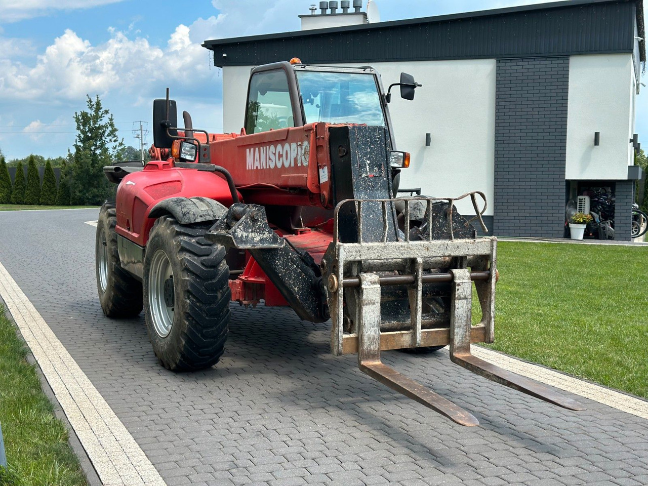 Manitou MT 1233S 12 M - Teleskopinis krautuvas: foto 1 Manitou MT 1233S 12 M - Teleskopinis krautuvas: foto 1
