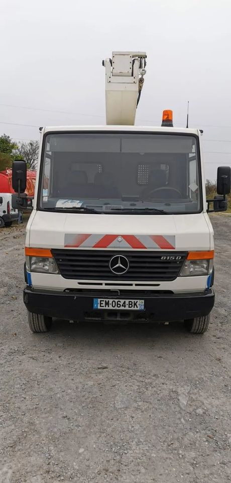 Mercedes-Benz VARIO 815D 17 M - Autobokštelio: foto 2 Mercedes-Benz VARIO 815D 17 M - Autobokštelio: foto 2