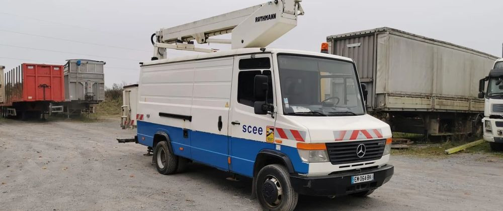 Mercedes-Benz VARIO 815D 17 M - Autobokštelio: foto 3 Mercedes-Benz VARIO 815D 17 M - Autobokštelio: foto 3