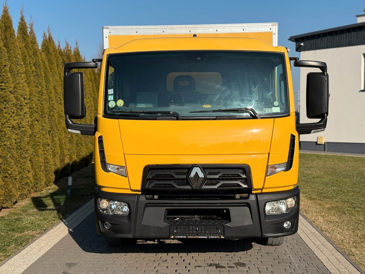 Renault D 7.5 AUTOMATIC BOX - Furgonas sunkvežimis: foto 2 Renault D 7.5 AUTOMATIC BOX - Furgonas sunkvežimis: foto 2