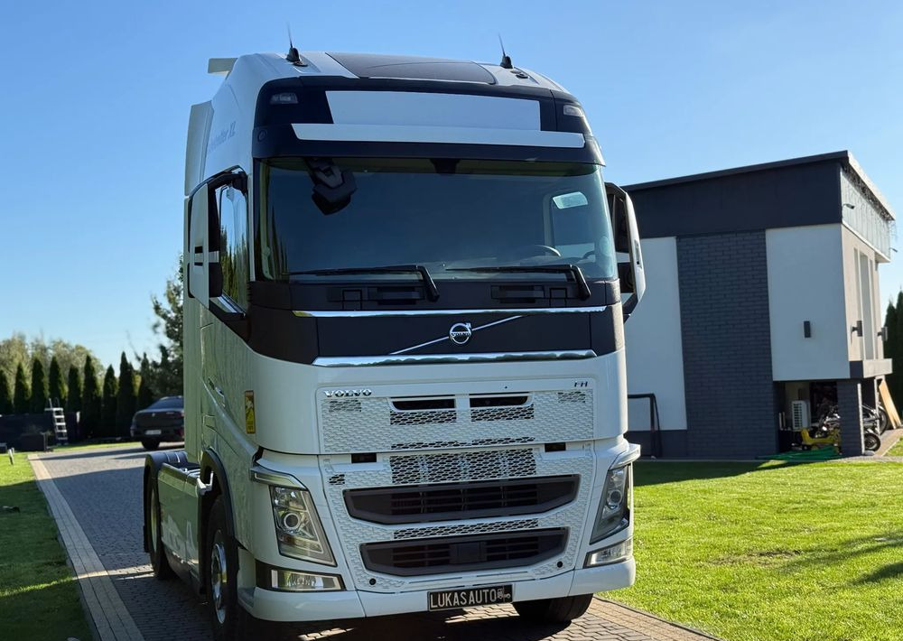 Volvo FH 500 XL RETARDER PARK COOL - Vilkikas: foto 3 Volvo FH 500 XL RETARDER PARK COOL - Vilkikas: foto 3