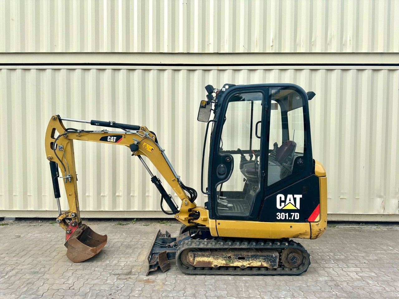 CAT 301.7D / 2014 Baujahr / 2.978 H - Mini ekskavatorius: foto 1 CAT 301.7D / 2014 Baujahr / 2.978 H - Mini ekskavatorius: foto 1