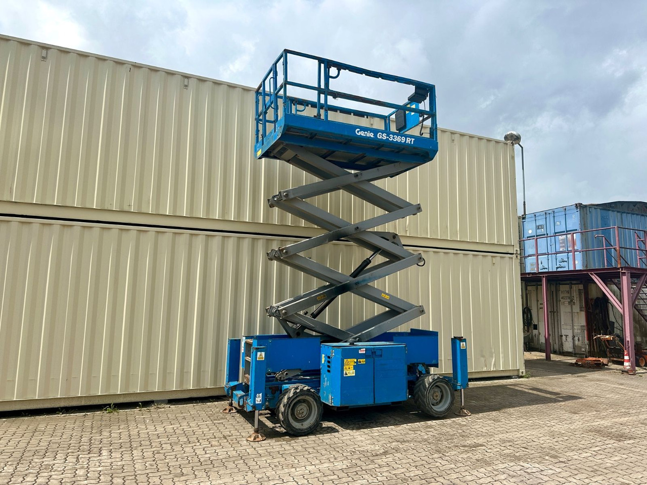 Genie GS3369RT 4x4 Scherenbühne, 12 Meter - Autobokštelio: foto 3 Genie GS3369RT 4x4 Scherenbühne, 12 Meter - Autobokštelio: foto 3