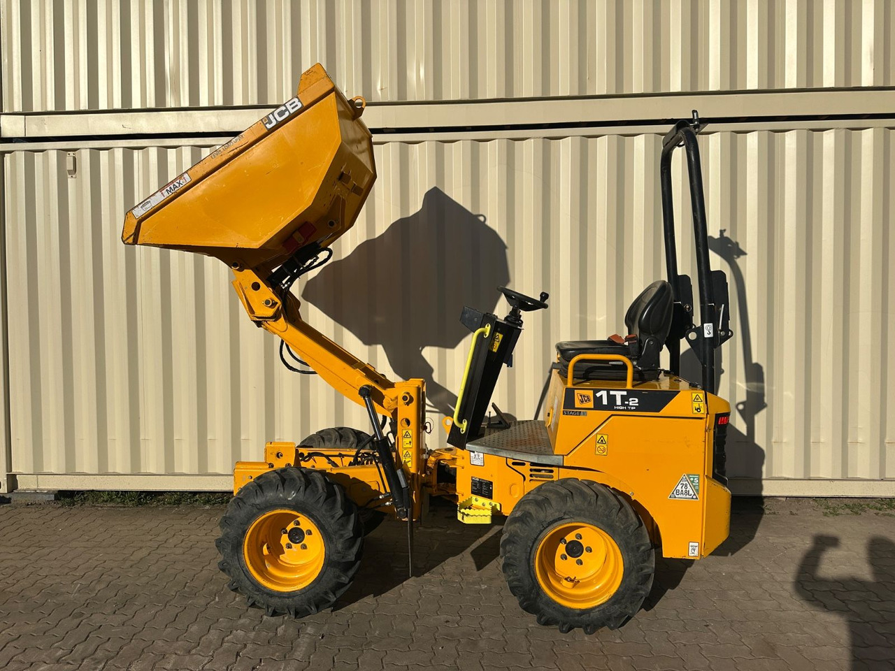 JCB 1T-2 High Tip Dumper, 598 Bh, 1.000 KG - Mini savivartis: foto 5 JCB 1T-2 High Tip Dumper, 598 Bh, 1.000 KG - Mini savivartis: foto 5