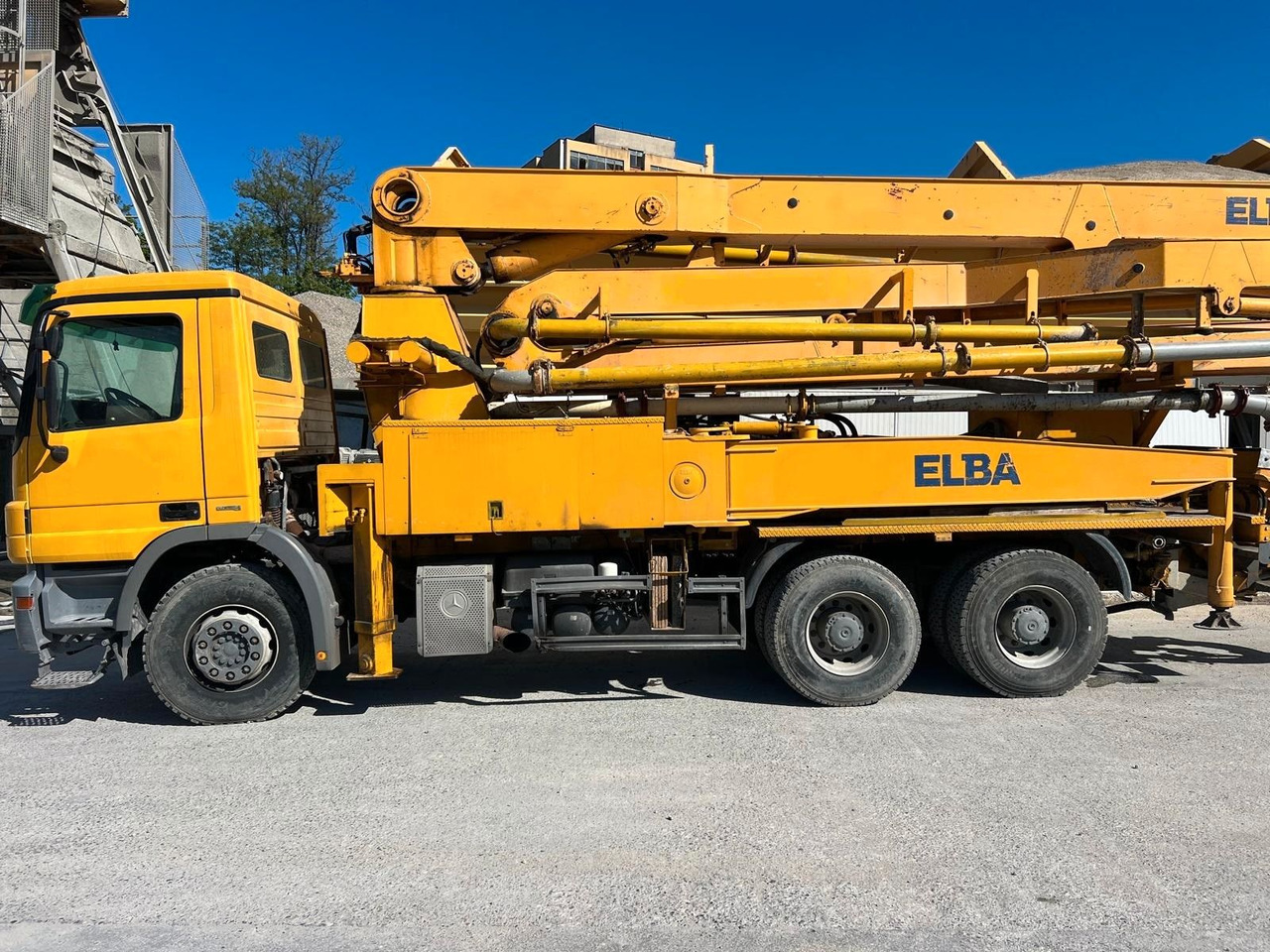Mercedes-Benz ACTROS 3332 ELBA SCHWING 36M - Betono siurblys: foto 5 Mercedes-Benz ACTROS 3332 ELBA SCHWING 36M - Betono siurblys: foto 5