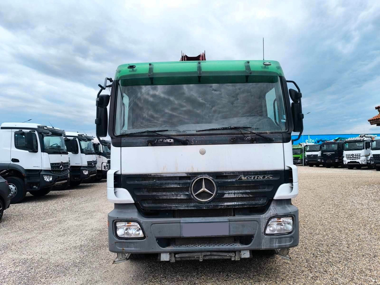 Mercedes-Benz ACTROS 3341 JUNJIN JXR 38-4 - Betono siurblys: foto 2 Mercedes-Benz ACTROS 3341 JUNJIN JXR 38-4 - Betono siurblys: foto 2