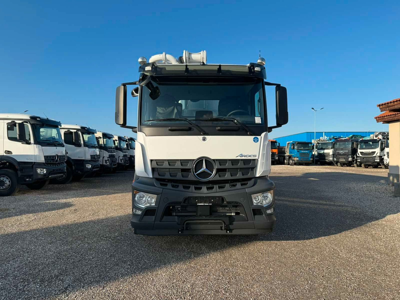Mercedes-Benz AROCS 3746 SCHWING S43SX III - Betono siurblys: foto 2 Mercedes-Benz AROCS 3746 SCHWING S43SX III - Betono siurblys: foto 2