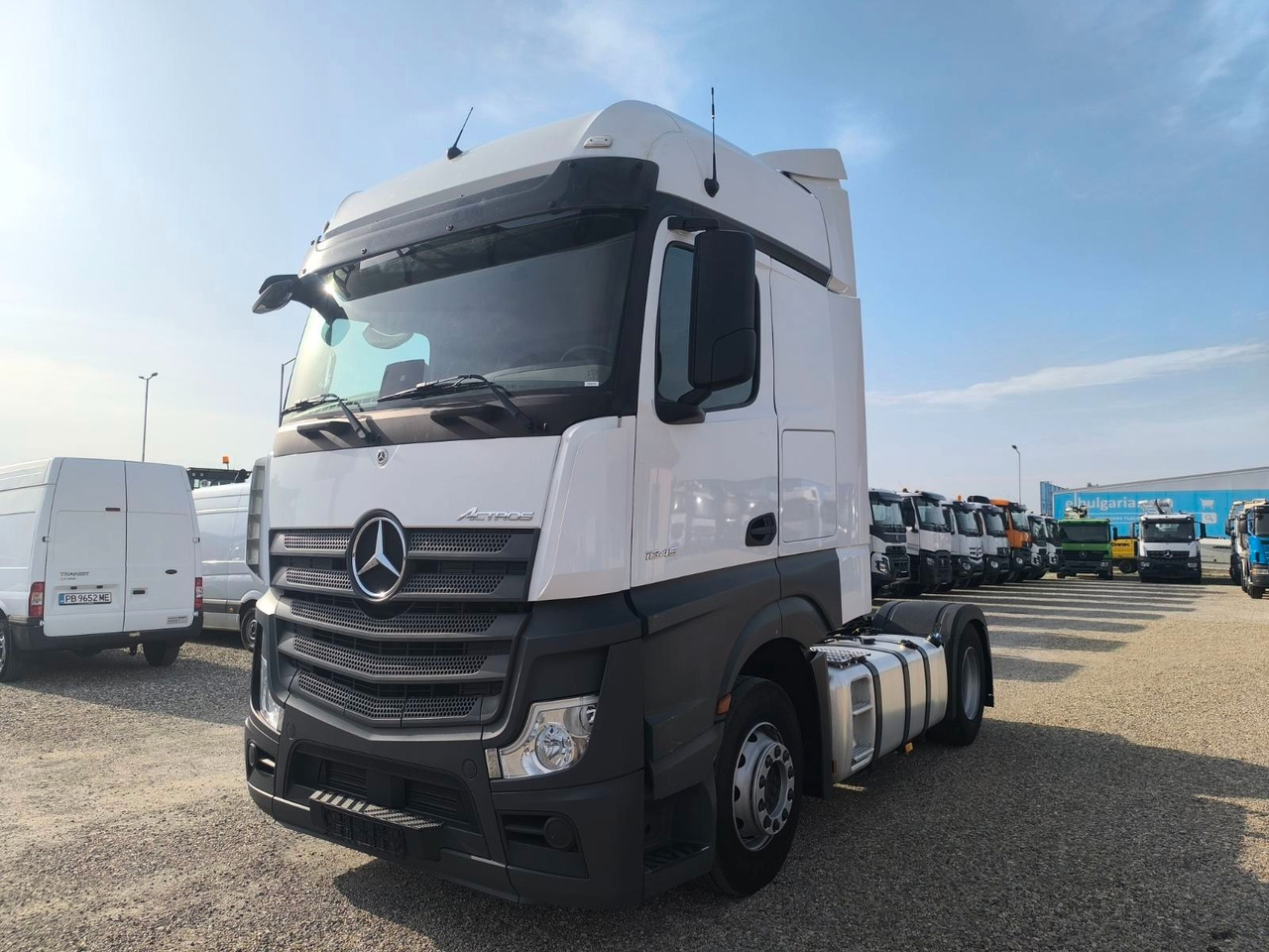 Mercedes-Benz Actros 1845 - Vilkikas: foto 3 Mercedes-Benz Actros 1845 - Vilkikas: foto 3