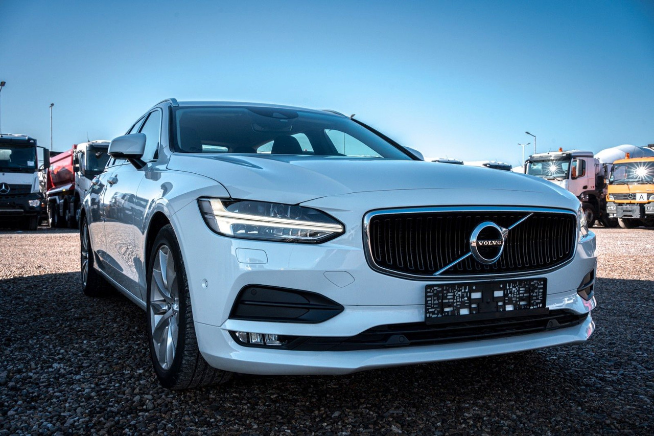 Volvo V90 D4 Momentum 2.0D - Universalas: foto 4 Volvo V90 D4 Momentum 2.0D - Universalas: foto 4