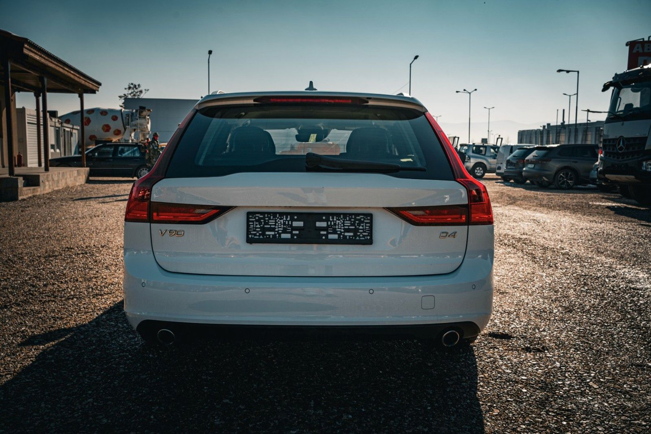 Volvo V90 D4 Momentum 2.0D - Universalas: foto 5 Volvo V90 D4 Momentum 2.0D - Universalas: foto 5