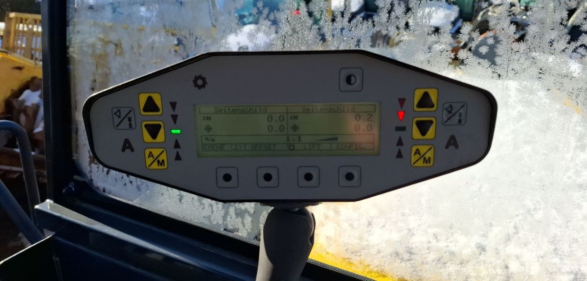 Asfalto mašina BOMAG DE BM 2200/75 Stage IV/Tier 4f: foto 20 Asfalto mašina BOMAG DE BM 2200/75 Stage IV/Tier 4f: foto 20