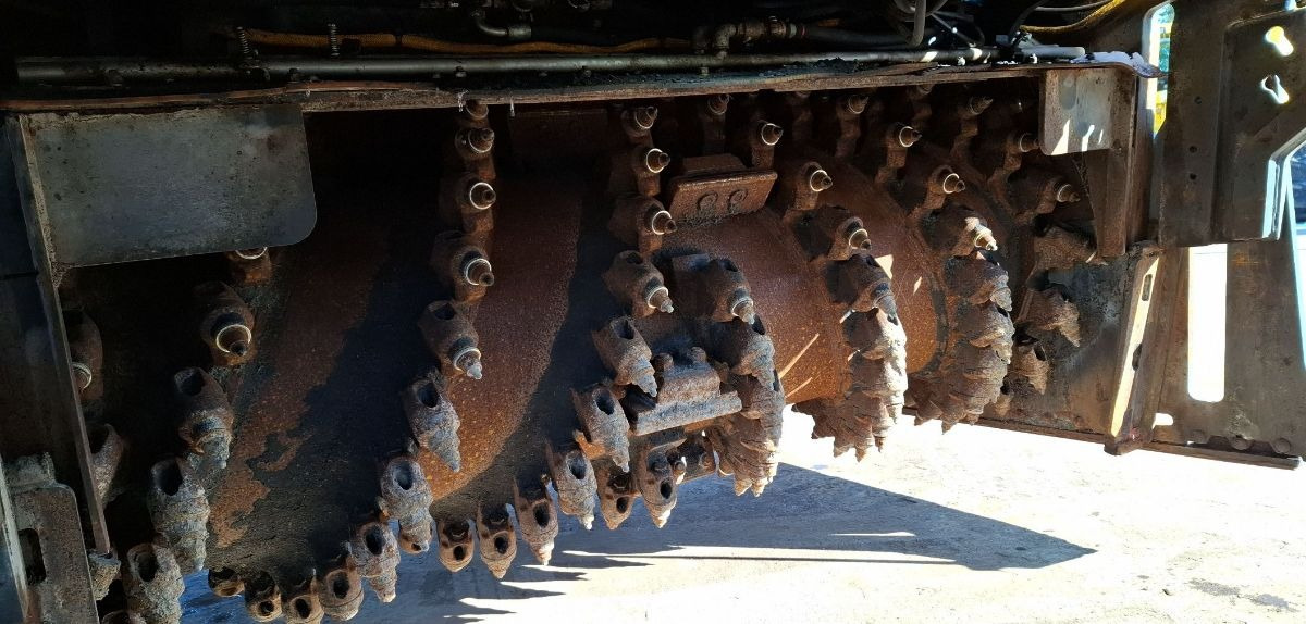 Asfalto mašina BOMAG DE BM 2200/75 Stage IV/Tier 4f: foto 27 Asfalto mašina BOMAG DE BM 2200/75 Stage IV/Tier 4f: foto 27