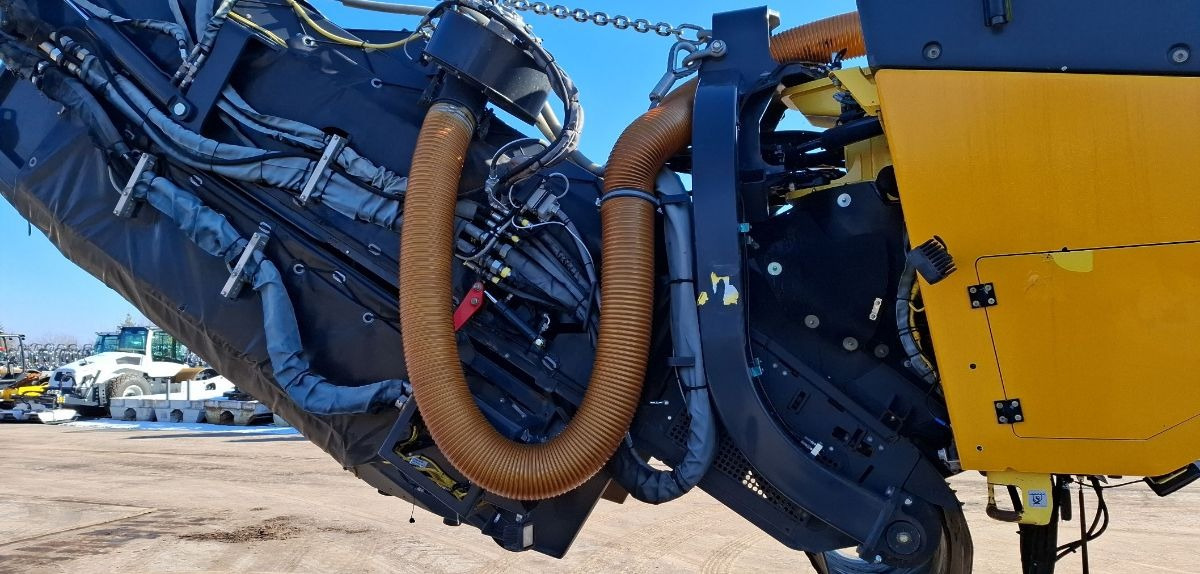 Asfalto mašina BOMAG DE BM 2200/75 Stage IV/Tier 4f: foto 26 Asfalto mašina BOMAG DE BM 2200/75 Stage IV/Tier 4f: foto 26