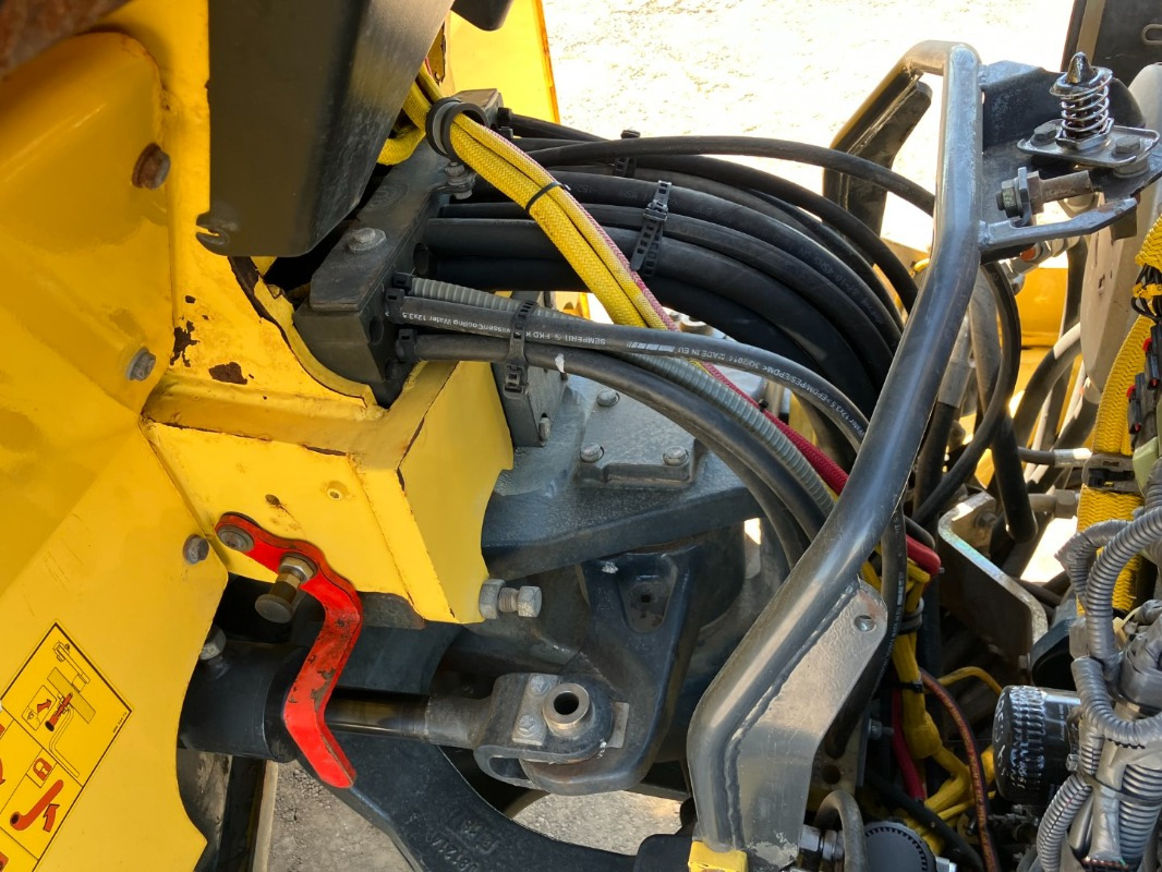 BOMAG DE BW 161 AD-5 Stage IIIb/Tier 4i - Asfalto volus: foto 5 BOMAG DE BW 161 AD-5 Stage IIIb/Tier 4i - Asfalto volus: foto 5