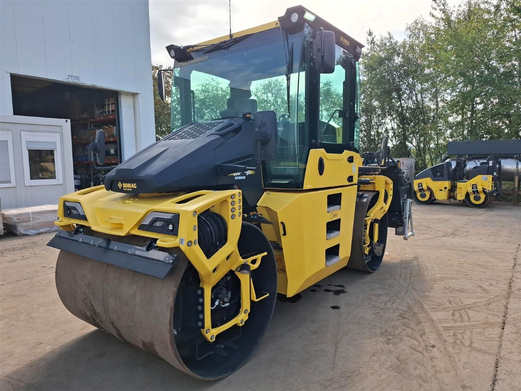 BOMAG DE BW 174 AP-5 AM Hybrid Stage V/Tier 4f - Asfalto volus: foto 1 BOMAG DE BW 174 AP-5 AM Hybrid Stage V/Tier 4f - Asfalto volus: foto 1