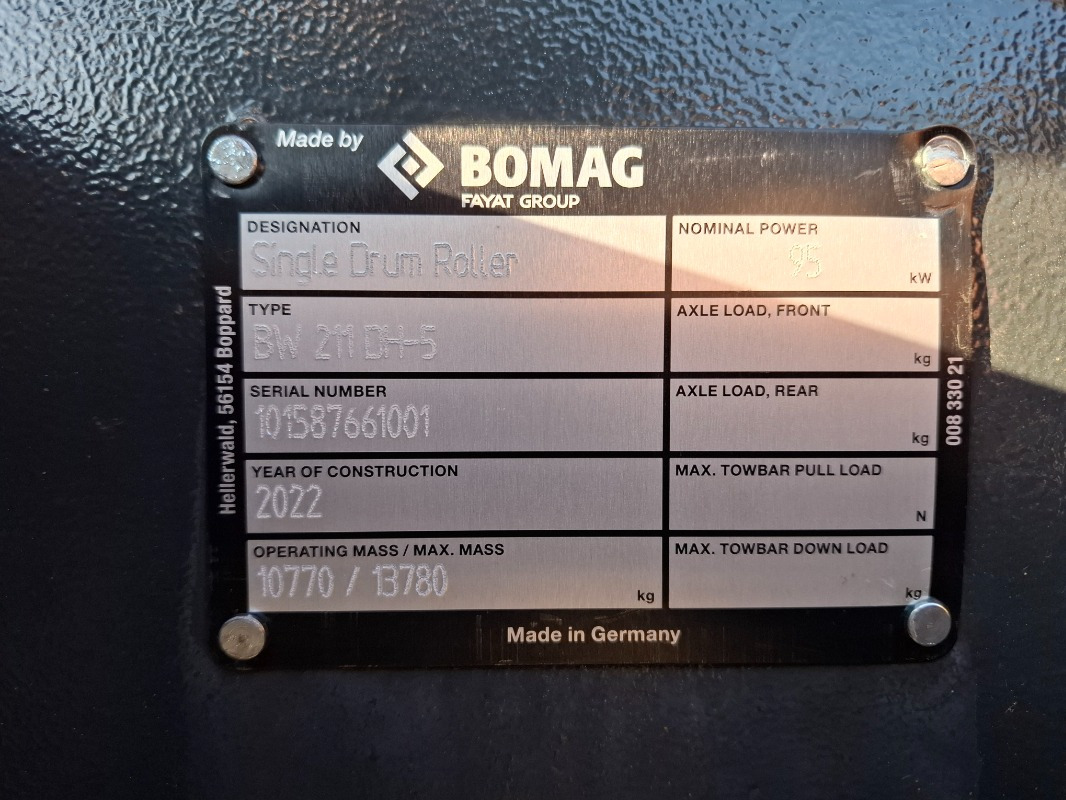 BOMAG DE BW 211 DH-5 Stage IV/TIER4f - Kompaktorius: foto 2 BOMAG DE BW 211 DH-5 Stage IV/TIER4f - Kompaktorius: foto 2