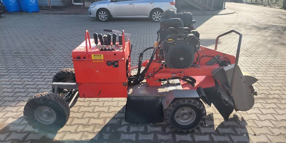 Frezarka do pni Vermeer SC252 - Kelmų smulkintuvas: foto 5 Frezarka do pni Vermeer SC252 - Kelmų smulkintuvas: foto 5