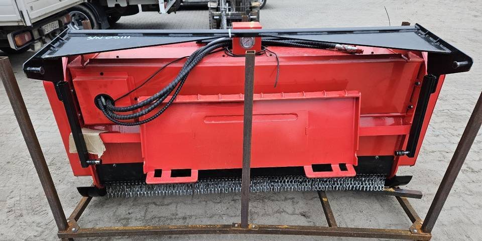 Nowy mulcher leśny GIYI bęben 181 cm 50 zębów Bobcat mini ładowarka - Miško smulkintuvas: foto 5 Nowy mulcher leśny GIYI bęben 181 cm 50 zębów Bobcat mini ładowarka - Miško smulkintuvas: foto 5