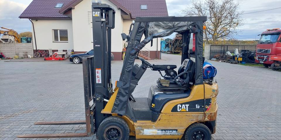 Wózek widłowy Caterpillar GP15N 1,5t pozycjoner, przesuw CAT - Dujinis krautuvas: foto 1 Wózek widłowy Caterpillar GP15N 1,5t pozycjoner, przesuw CAT - Dujinis krautuvas: foto 1