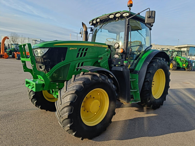 John Deere 6140R - Traktorius: foto 3 John Deere 6140R - Traktorius: foto 3