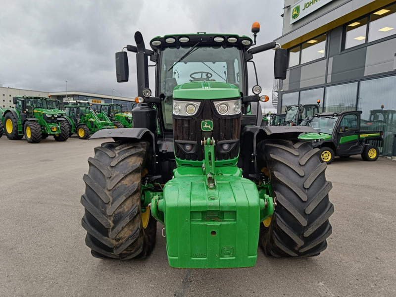 John Deere 6215R - Traktorius: foto 2 John Deere 6215R - Traktorius: foto 2