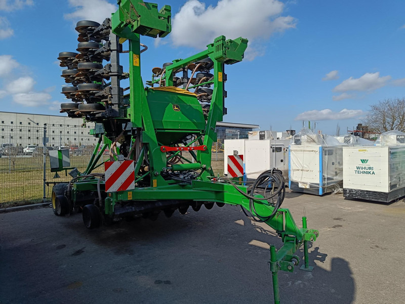 John Deere 750 A - Tikslaus išsėjimo sėjamoji: foto 1 John Deere 750 A - Tikslaus išsėjimo sėjamoji: foto 1