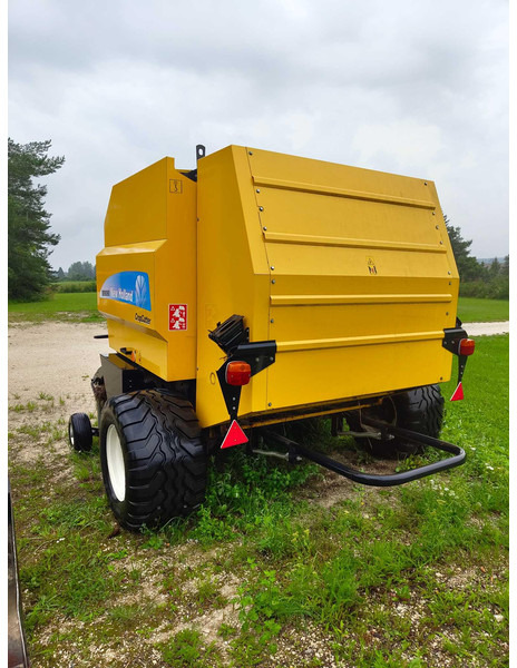 New Holland BR 6090 - Ruloninis presas: foto 2 New Holland BR 6090 - Ruloninis presas: foto 2
