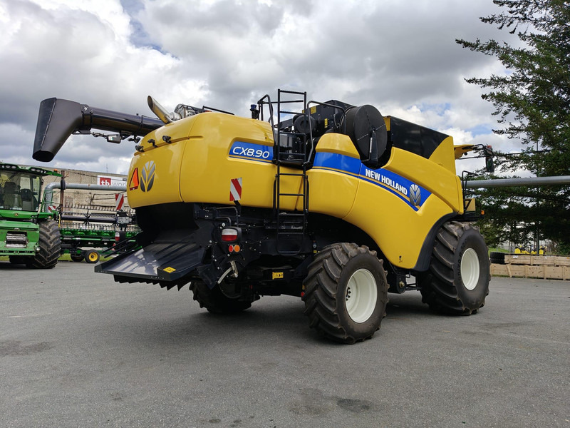 New Holland CX 8.90 - Derliaus nuėmimo kombainas: foto 3 New Holland CX 8.90 - Derliaus nuėmimo kombainas: foto 3