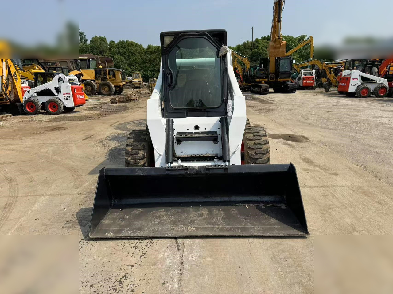 BOBCAT S300 - Mini krautuvas: foto 2 BOBCAT S300 - Mini krautuvas: foto 2