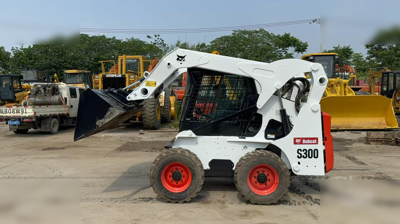BOBCAT S300 - Mini krautuvas: foto 4 BOBCAT S300 - Mini krautuvas: foto 4