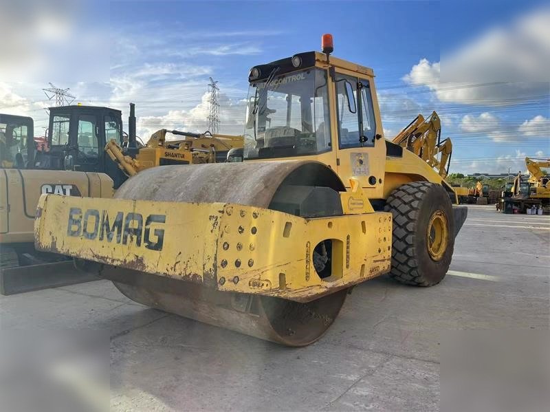 BOMAG BW226DH-4 - Volas: foto 3 BOMAG BW226DH-4 - Volas: foto 3