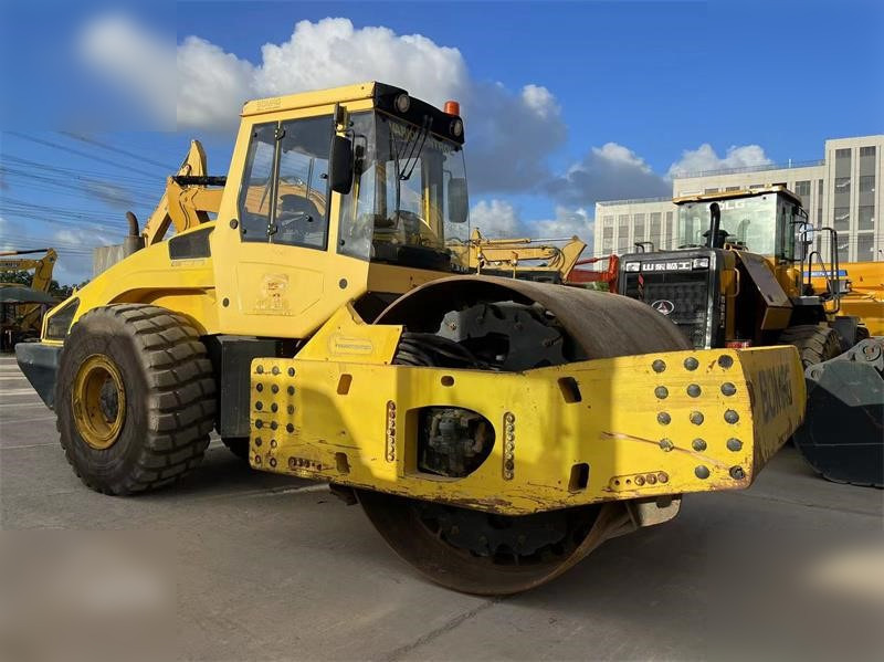 BOMAG BW226DH-4 - Volas: foto 1 BOMAG BW226DH-4 - Volas: foto 1
