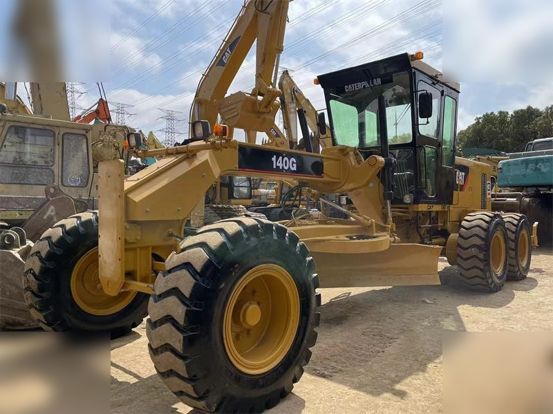 CATERPILLAR 140G - Greideris: foto 1 CATERPILLAR 140G - Greideris: foto 1