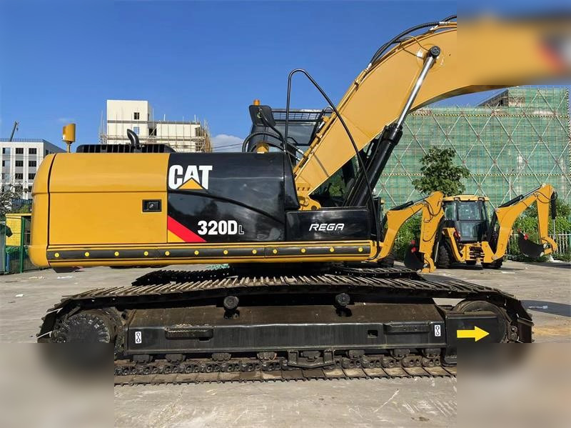 CATERPILLAR 320DL - Vikšrinis ekskavatorius: foto 4 CATERPILLAR 320DL - Vikšrinis ekskavatorius: foto 4