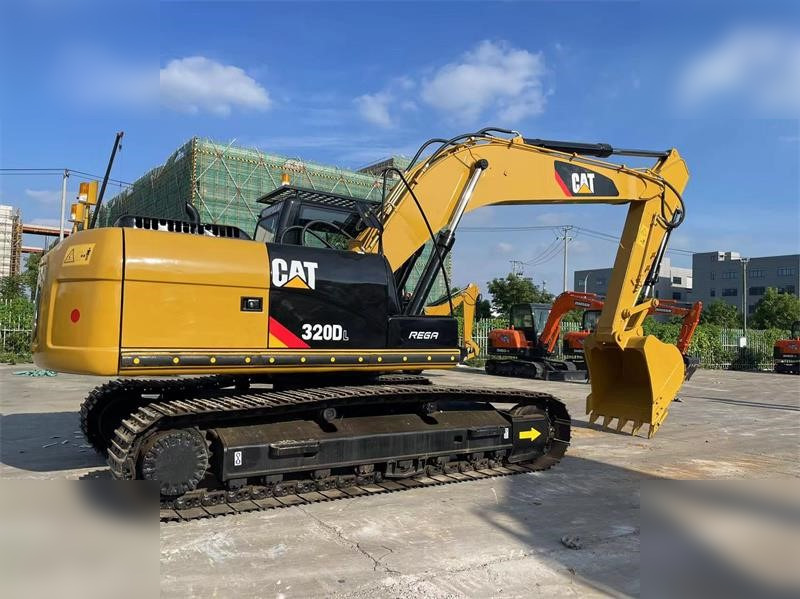 CATERPILLAR 320DL - Vikšrinis ekskavatorius: foto 2 CATERPILLAR 320DL - Vikšrinis ekskavatorius: foto 2