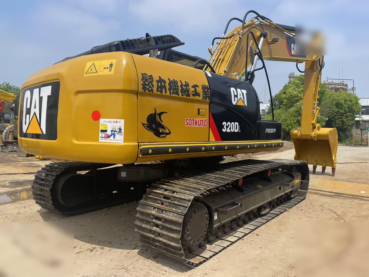 CATERPILLAR 320DL - Vikšrinis ekskavatorius: foto 3 CATERPILLAR 320DL - Vikšrinis ekskavatorius: foto 3