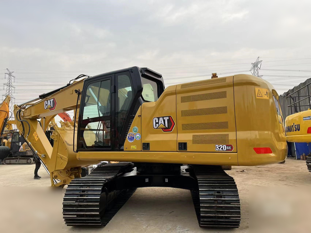 CATERPILLAR 320GC - Vikšrinis ekskavatorius: foto 5 CATERPILLAR 320GC - Vikšrinis ekskavatorius: foto 5